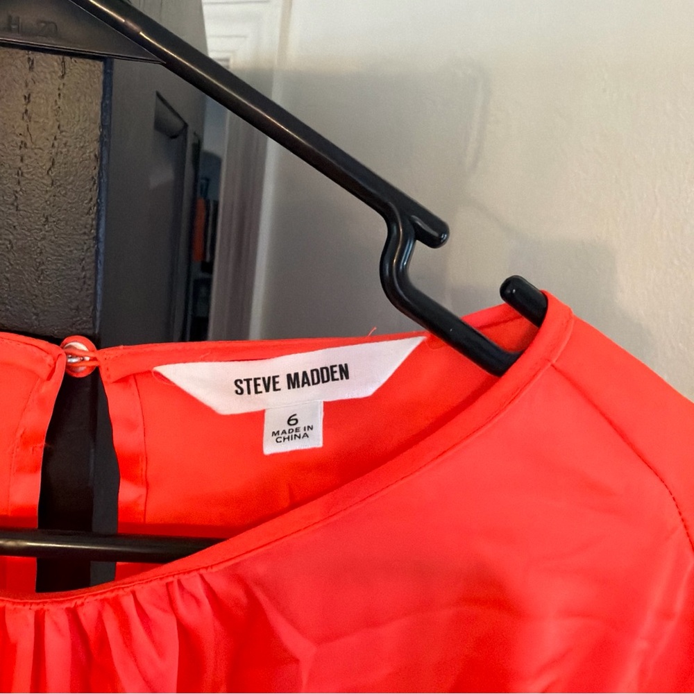 Steve Madden Vibrant orange dress